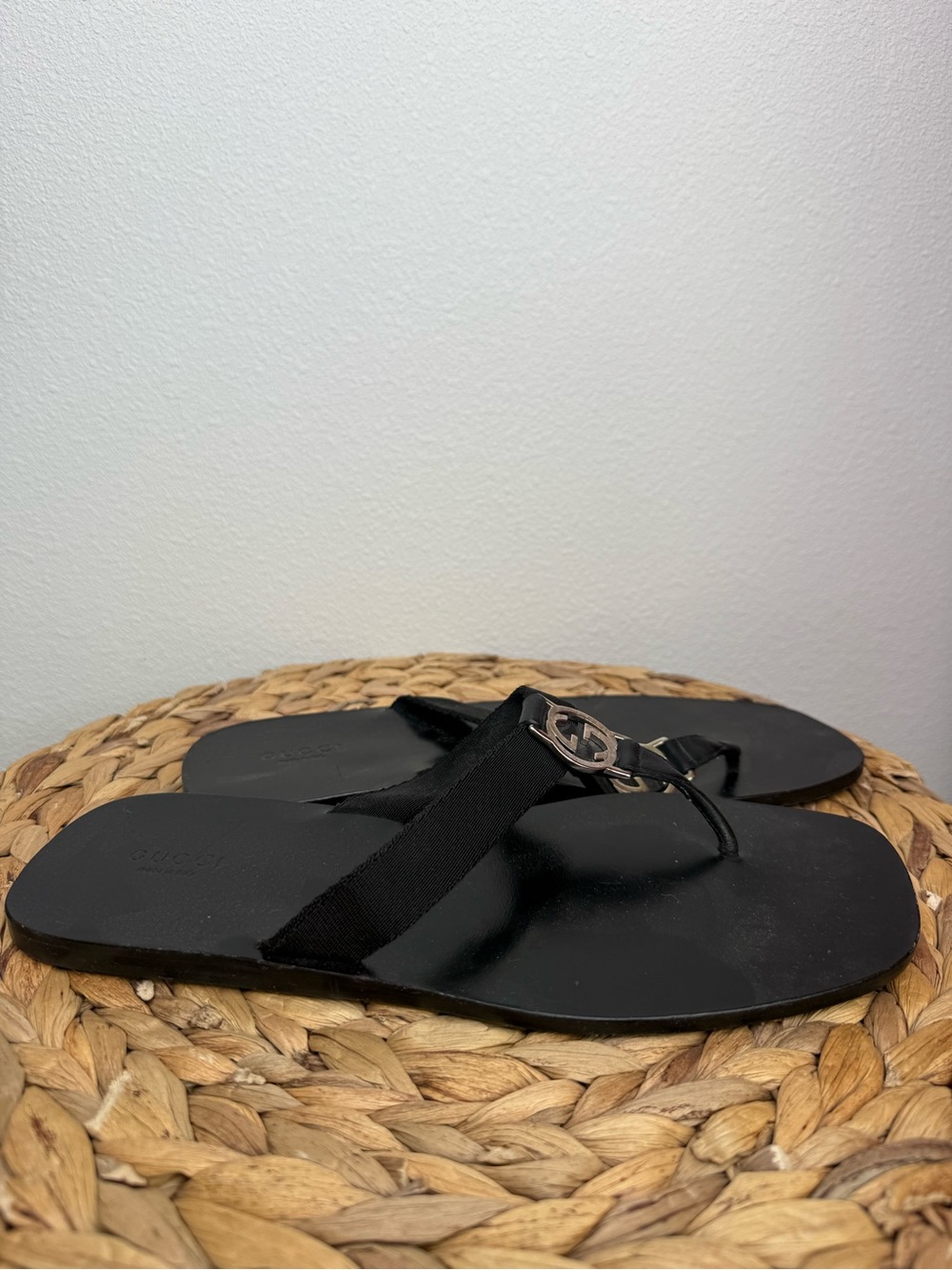Gucci Black Leather & Fabric Thong Sandals - Picture 2 of 7